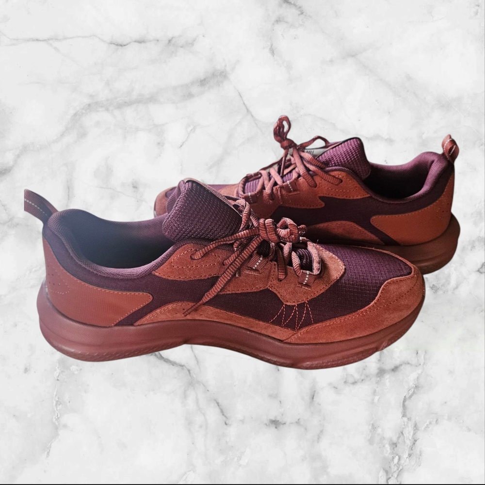 Under Armour 3027178 Charged Verssert Speckle 2 Sz 11 Running Shoes Dark Maroon